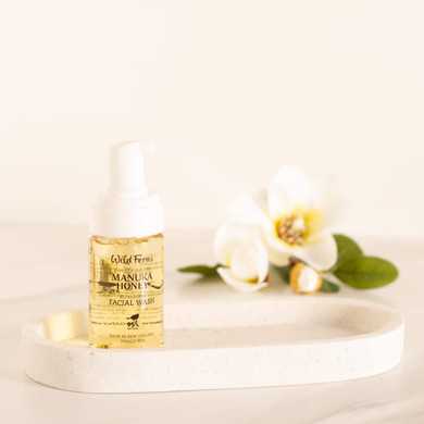 Wild Ferns Manuka Honey Refreshing Facial Wash, 95% Natural, 100 Milliliters