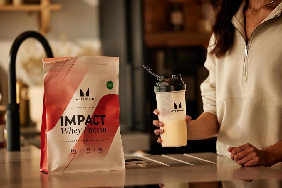 Myprotein Impact Whey Protein Powder. Muscle Building Supplements For Everyday Workout With Essential Amino Acid And Glutamine. Vegetarian, Low Fat And Carb Content - Unflavoured, 1Kg

Size: 1 Kg (Pack Of 1)