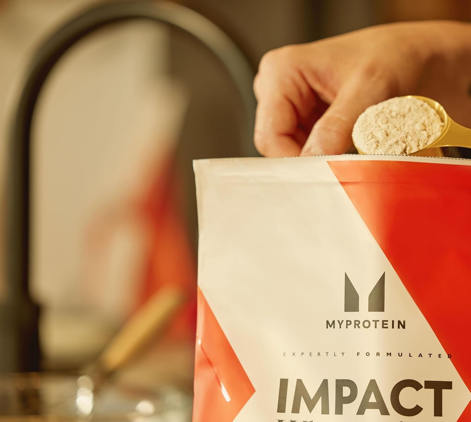 Myprotein Impact Whey Protein Powder. Muscle Building Supplements For Everyday Workout With Essential Amino Acid And Glutamine. Vegetarian, Low Fat And Carb Content - Natural Vanilla, 1Kg