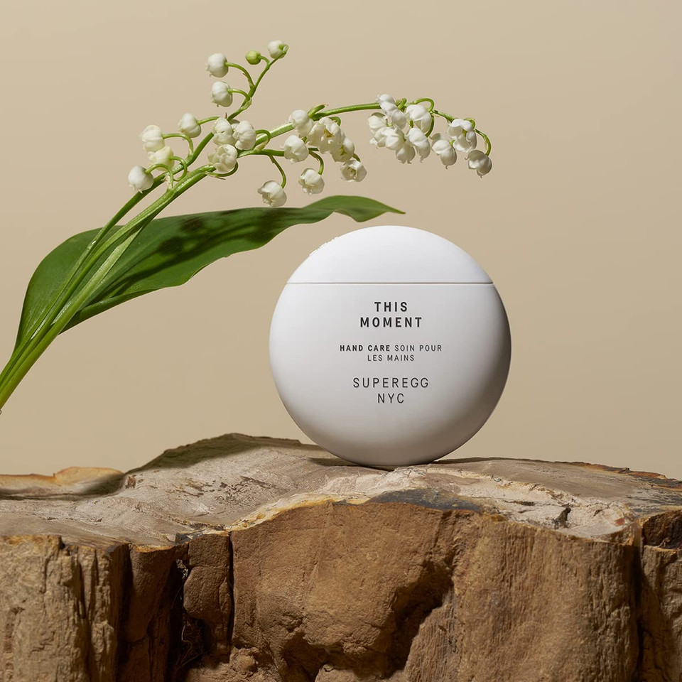 Superegg This Moment Hand Care: For Soft And Silky Hands. Nature-Aromatic Hand Care With Niacinamide And Murumuru Butter. 60 Ml / 2 Fl Oz