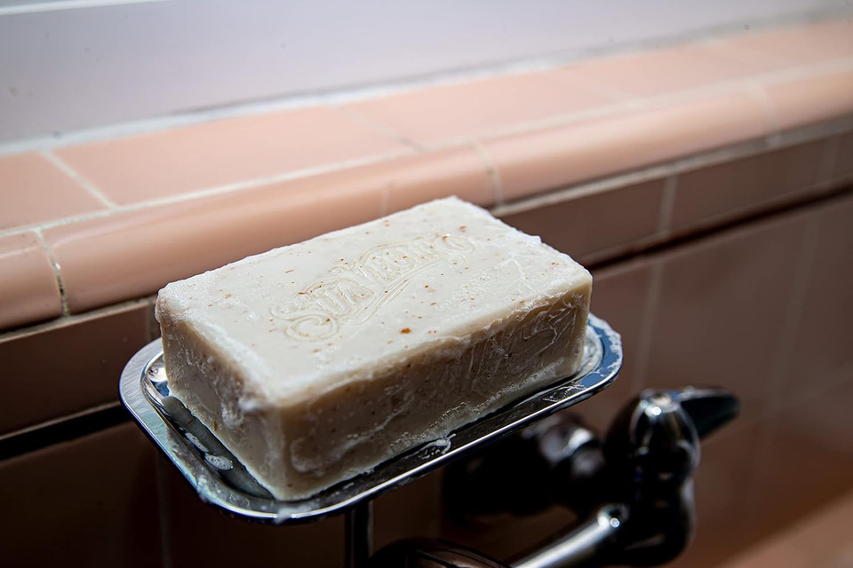 Suavecito Body & Hand Soap Bars Moisturizing Masculine Whiskey Bar Fragrance 6 Oz 3 Pack