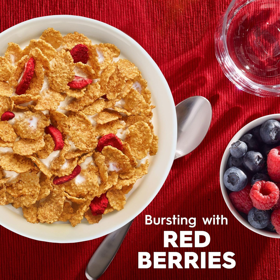 Kellogg'S Special K Cold Breakfast Cereal, 11 Vitamins And Minerals, Made With Real Strawberries, Family Size, Red Berries (3 Boxes)