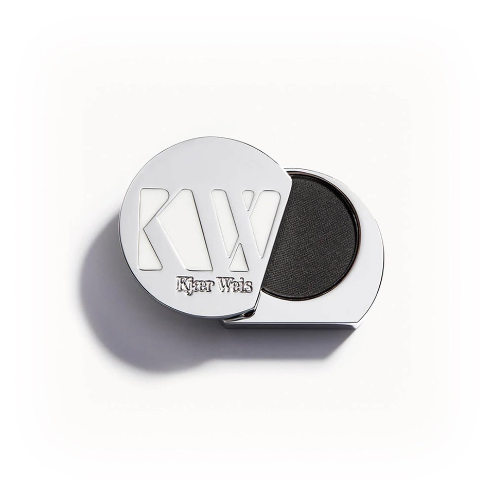 Kjaer Weis Powder Eye Shadow. Highly Pigmented Black Eyeshadow With Organic Ingredients. Ultra Blendable Eye Shadow For Long Lasting Eye Makeup. Cruelty Free Clean Makeup - Onyxonyx Kjaer Weis Powder Eye Shadow. Highly Pigmented Black Eyeshadow With Organic Ingredients. Ultra Blendable Eye Shadow For Long Lasting Eye Makeup. Cruelty Free Clean Makeup - Onyxonyx