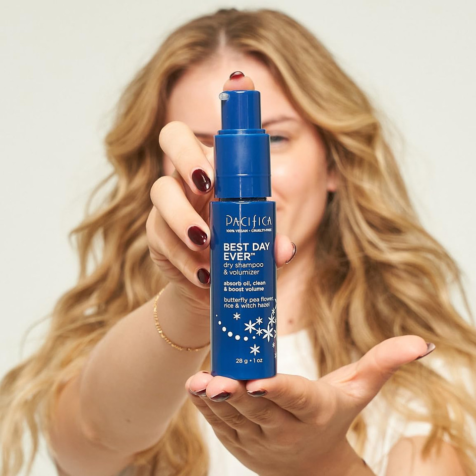 Pacifica Beauty, Best Day Ever Dry Shampoo Powder, Talc-Free, Benzene Free, Boosts Volume, Soaks Up Excess Oil, 2 Oz, Vegan
