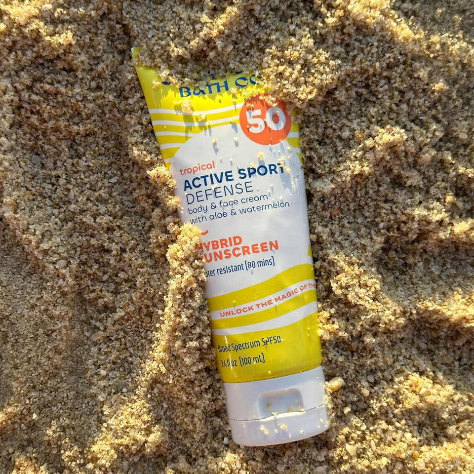 Seaweed Bath Co. Active Defense Spf 50 Sport Broad Spectrum Hybrid Sunscreen Cream, 3.4 Ounce, Sustainably Harvested Seaweed, Aloe, Watermelon Seaweed Bath Co. Active Defense Spf 50 Sport Broad Spectrum Hybrid Sunscreen Cream, 3.4 Ounce, Sustainably Harvested Seaweed, Aloe, Watermelon