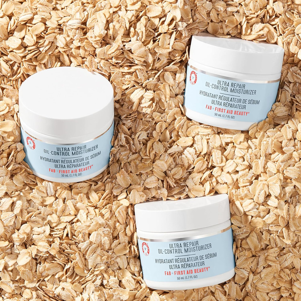 First Aid Beauty Ultra Repair Oil Control Moisturizer  Oil-Free, Lightweight Mattifying Cream  1.7 Oz