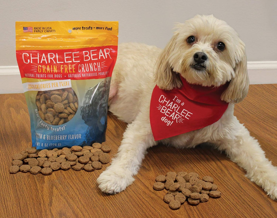 Charlee Bear Grain Free Crunch Dog Treats, Bacon & Blueberry Flavor, 8 Oz