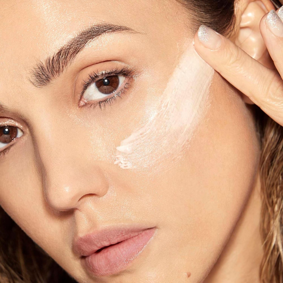 Honest Beauty Calm + Heal Melting Balm For Dry + Sensitive Skin | Allantoin + Calming Phyto-Blend | Vegan + Cruelty Free | 1.7 Oz