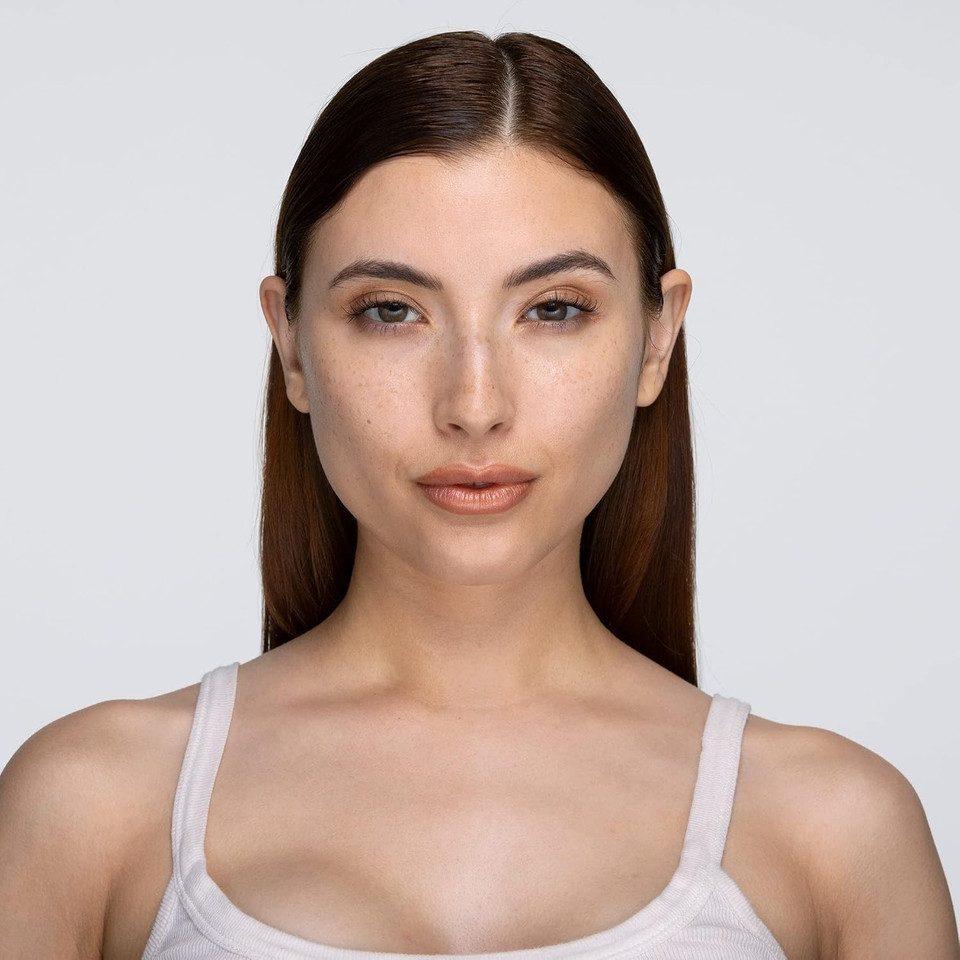 Pacifica Beauty Kind Tint Tinted Serum, Skincare, Vegan Collagen, Hyaluronic Acid, Vitamin C, Niacinamide, Caffeine, Hydrating, Lightweight Foundation, Natural Dewy Skin, Shade 22, 1 Fl Oz (1 Count)