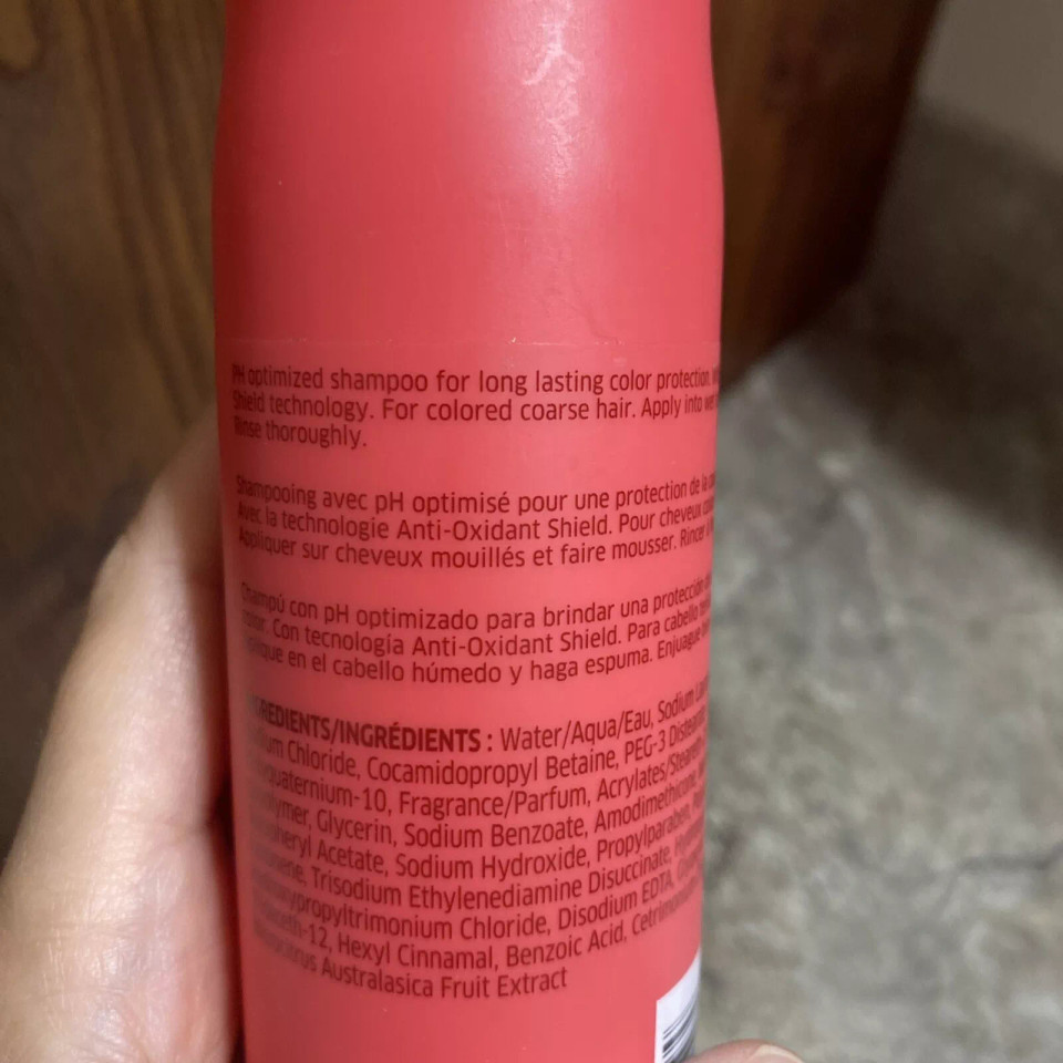 Wella Professionals Invigo Brilliance Shampoo | For Coarse Colored Hair| Color Protection & Color Vibrancy| 10.1 Fl Oz