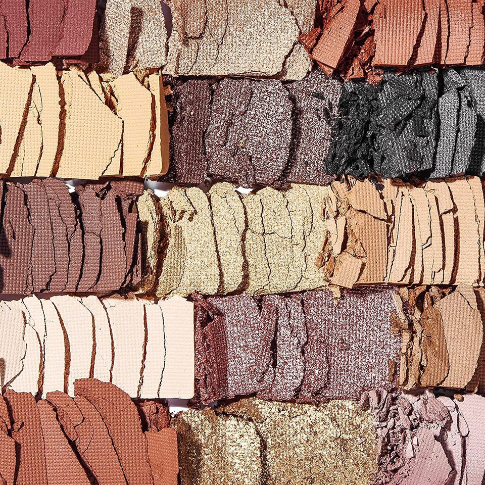 Makeup Revolution Reloaded Palette, Makeup Eyeshadow Palette, Includes 15 Shades, Lasts All Day Long, Cruelty Free, Velvet Rose, 16.5G