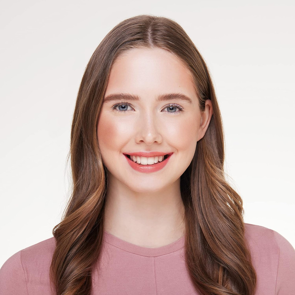Essence | Brow Like A Boss Brow Gel | Waterproof & Smudge Proof Tinted Brow Gel | Vegan & Cruelty Free, Paraben Free (04 | Ash Brown)04 | Ash Brown