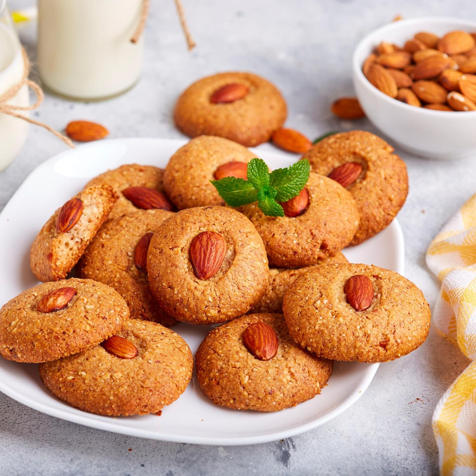 Elan Organic European Raw Almonds, 8 Pack Of 7.0 Oz, Unsalted, Unroasted, Raw Nuts, Non-Gmo, Vegan, Gluten-Free, Kosher, Healthy Snacks