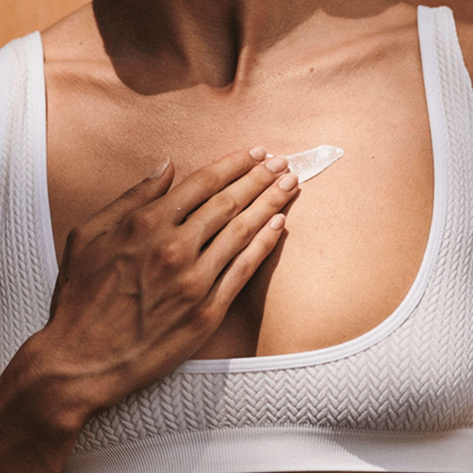 Lã¢ÂOccitane Osmanthus Body Lotion 8.40 Fl. Oz: With Shea Butter And Osmanthus Extract, Elegant Scent, Moisturizing, Softening, Delicately Perfume Skin