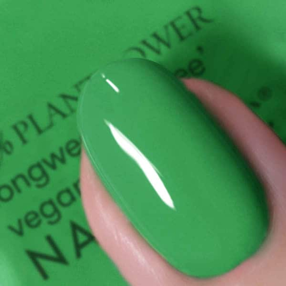 Nails.Inc Plant Power - Mother Earths Calling