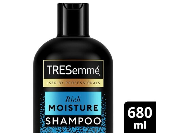 Tresemme Rich Moisture Shampoo 680Ml