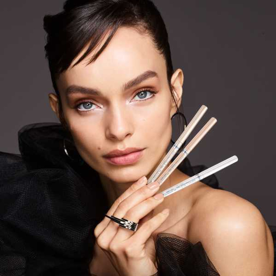L'Oreal Paris Infallible Meta Light Eye Liner 09 Polar White
