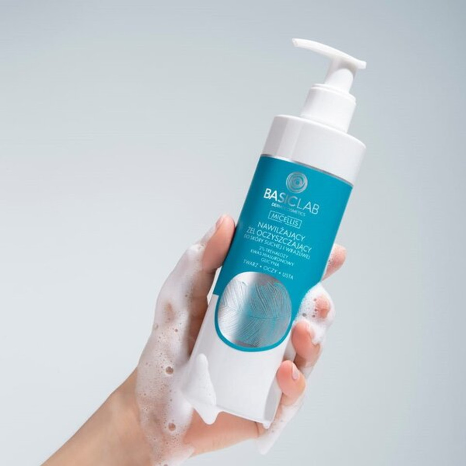 Basiclab Cleansing Gel For Dry And Sensitive Skin 300Ml