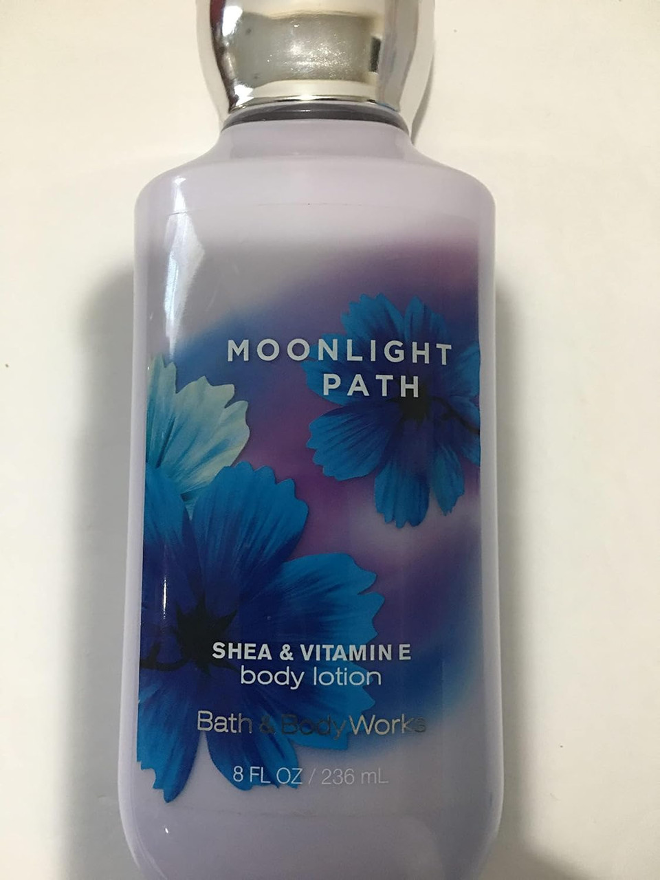 Bath & Body Works MOONLIGHT PATH Shea & Vitamin E Body Lotion NEW! 8 oz / 236 mL