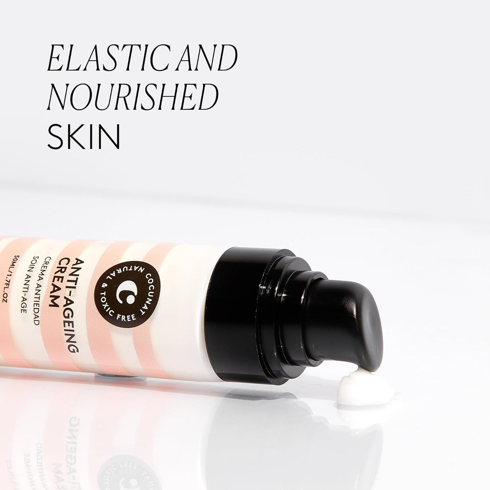 COCUNAT | Moisturizer for Combination and Oily Skin | Moisturizes, Balances, Purifies and Treats Early Signs of Aging | Lightweight Texture | Hyaluronic Acid | Silicone and Petroleum Free | 50 ml
