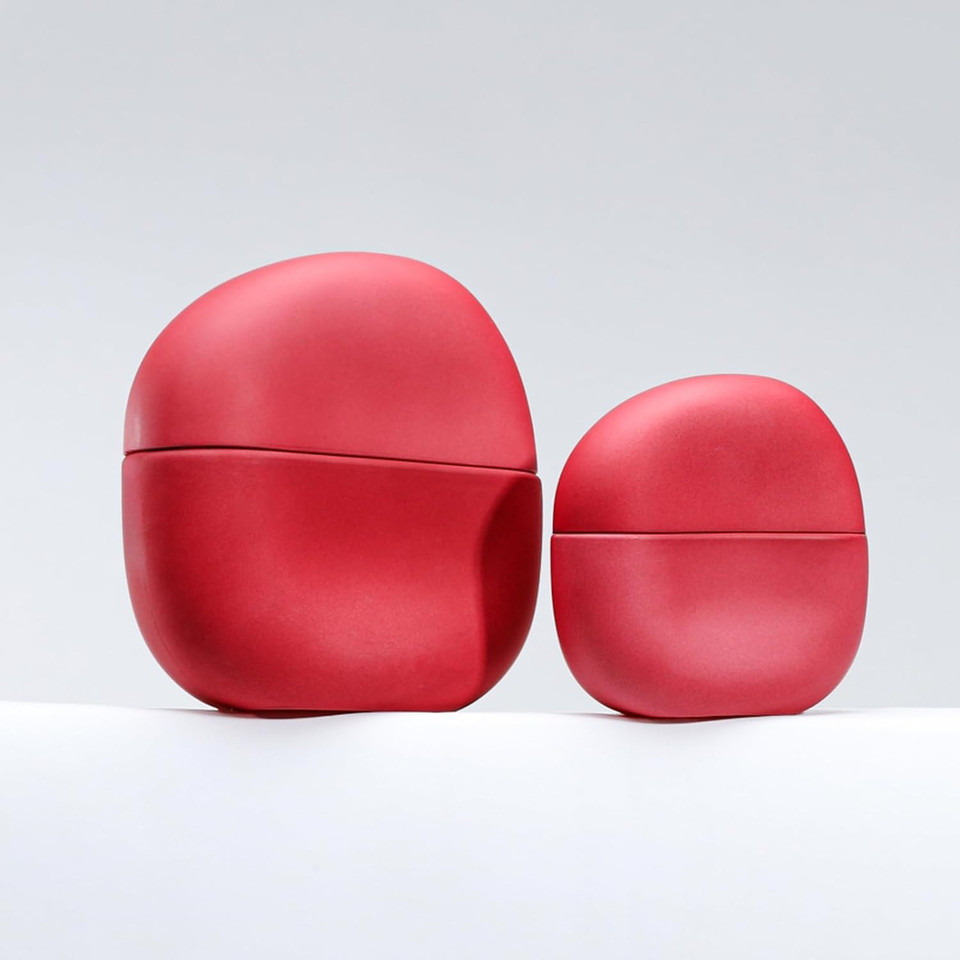 Addison Rae Fragrance Passionate - Body Spray for Women, Vanilla Perfumes for Women - Long-Lasting, Vegan - Lychee, Apricot, Jasmine - 100 ml