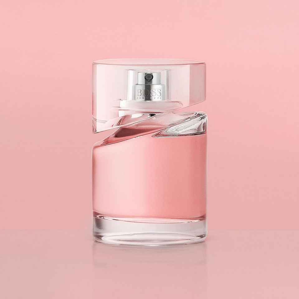 BOSS Femme - Eau de Parfum for Her - Woody Fragrance with Notes of Tangerine, Oriental Lily and Satinwood - High Longevity - 30ml