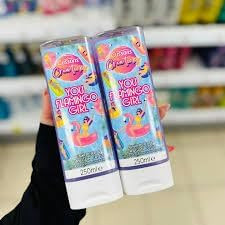 Cussons Creations Pink Pear & Dragon Fruit Shower Gel & Bath Soak 500ml