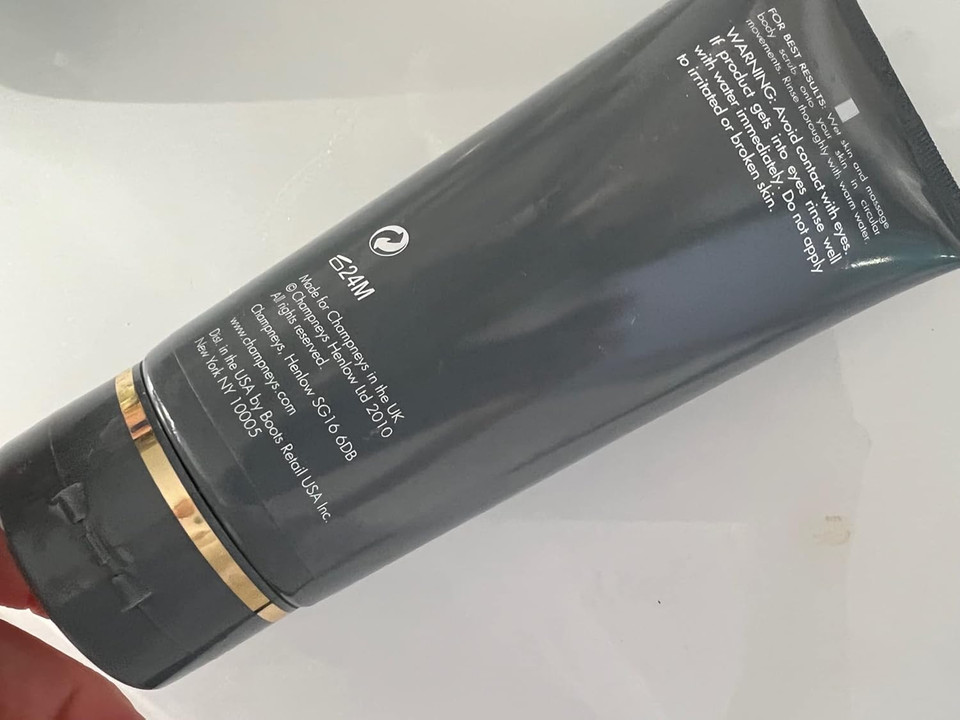 CHAMPNEYS TIME WELL SPENT REWARDING BODY SCRUB 200ml