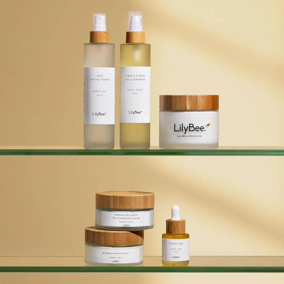 LilyBee - AHA Facial Toner, 120ml - Liquid blend of five botanical extracts - Rehydrate your tired looking skin