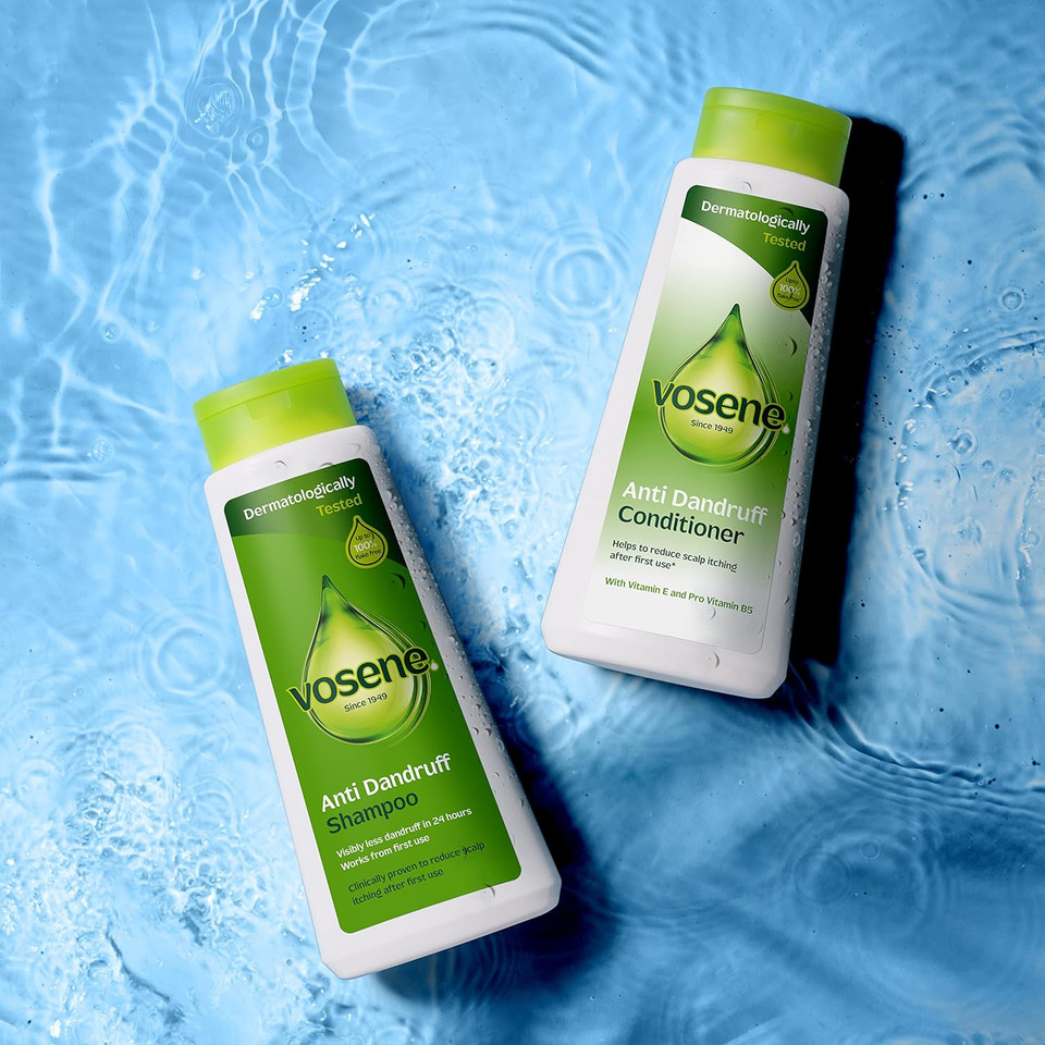 Vosene Anti Dandruff Original Conditioner, enriched with Vitamin E and ProVitamin B5. Up to 100% flake free. 300ml (Pack of 2)