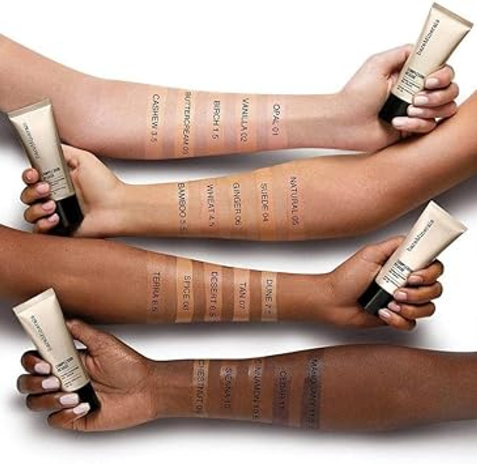 COMPLEXION RESCUE TINTED HYDRATING GEL CREAM - TAN 07