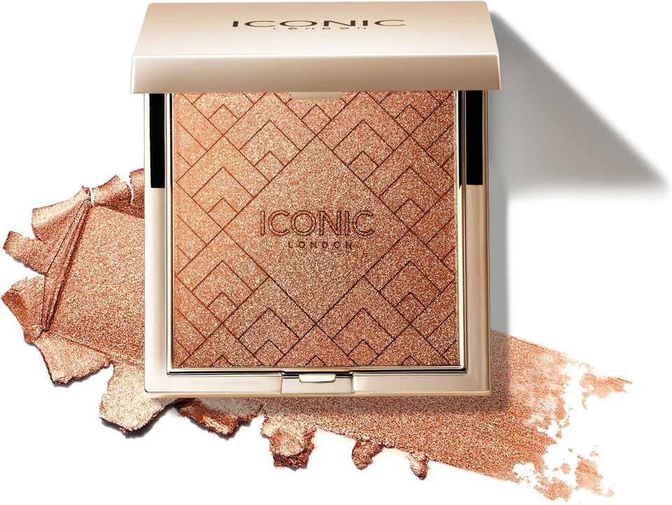 ICONIC LONDON Kissed by the Sun Multi-Use Cheek Glow Illuminator | Highlighter Makeup Bronzer, Date Night, 5 g, 5 g (Pack of 1) ICONIC LONDON Kissed by the Sun Multi-Use Cheek Glow Illuminator | Highlighter Makeup Bronzer, Date Night, 5 g, 5 g (Pack of 1)
