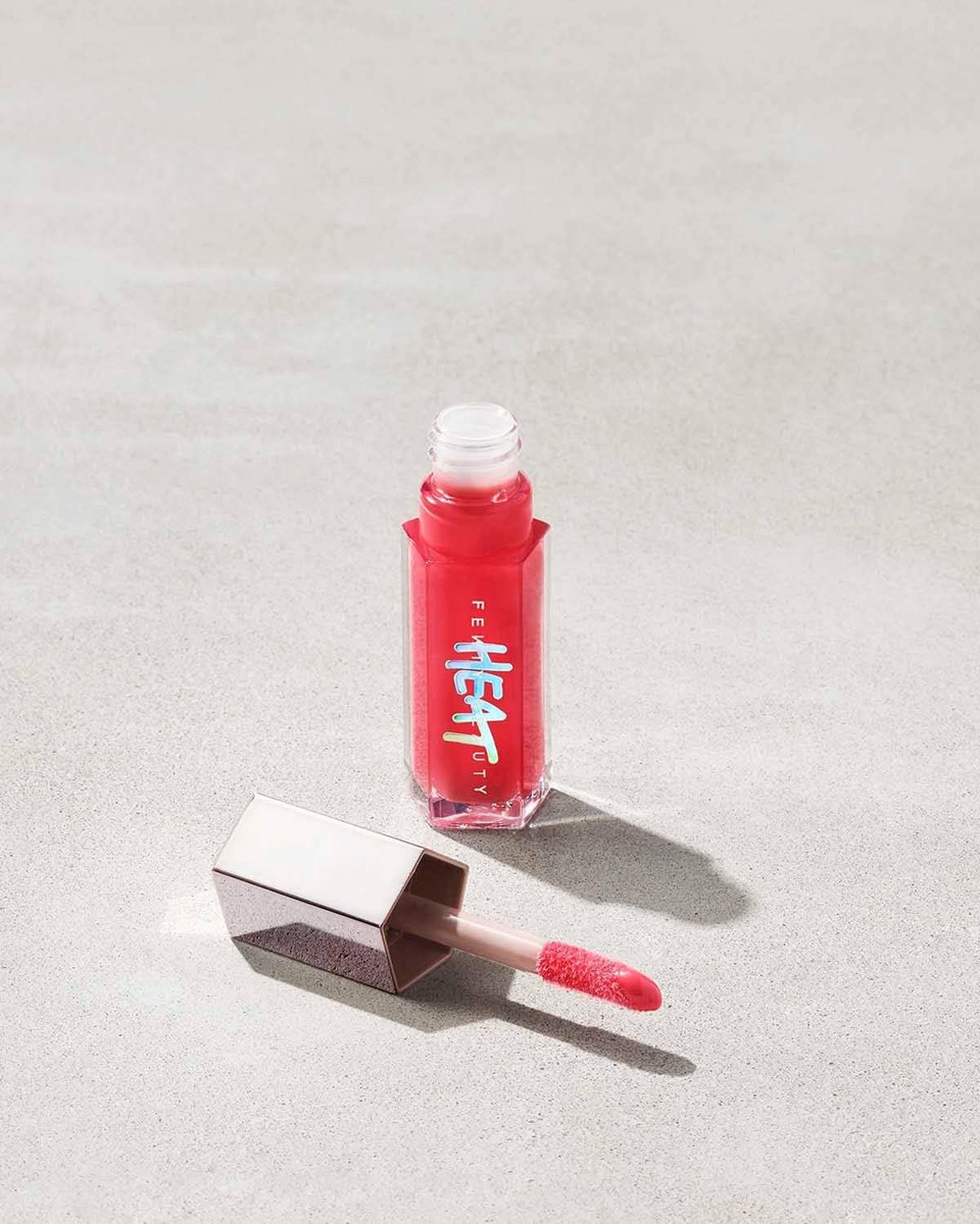 Fenty Beauty Gloss Bomb Heat Hot Cherry