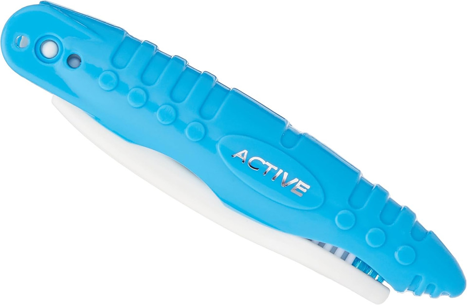 Beauty Formulas Active Oral Care Voyager Folding Travel Toothbrush 2-Pieces, Assorted, Random