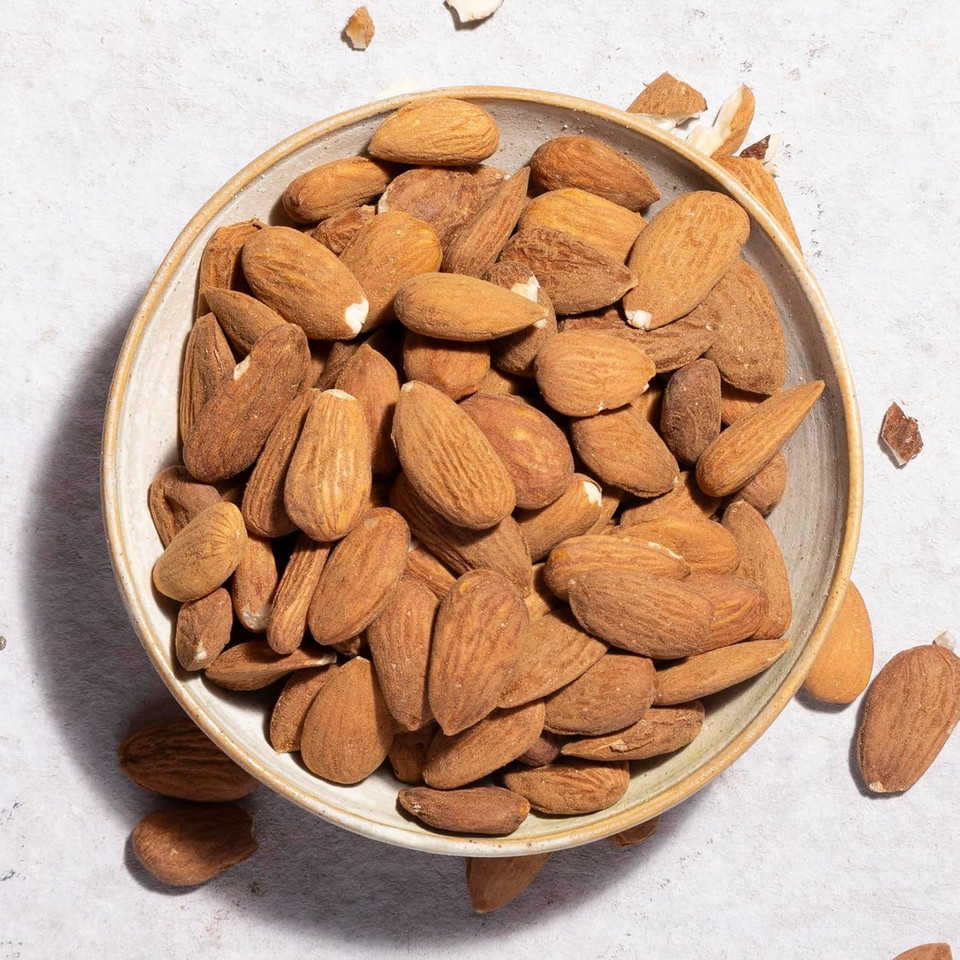 Wholefood Earth Organic Almonds Whole  100g | Raw | GMO Free | Vegan | High Fibre | Source of Protein | Certified Organic
