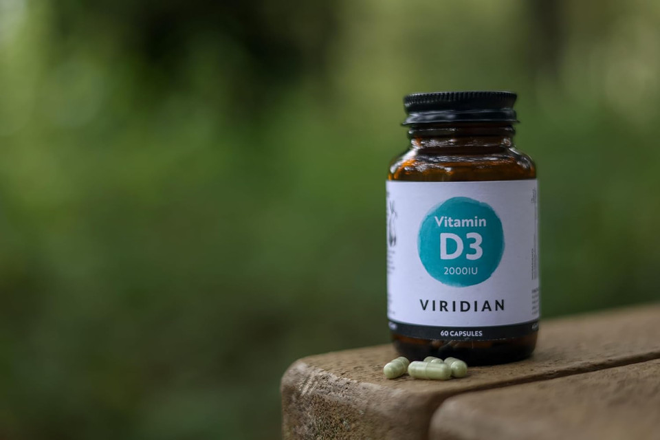 Viridian - Vitamin D3 2000iu - 60 Caps | Contributes to Normal Bones, Teeth, Muscle Function & Immunity | Vegan Form of Vitamin D | High Strength Dosage | Nutritionist Formulated Viridian - Vitamin D3 2000iu - 60 Caps | Contributes to Normal Bones, Teeth, Muscle Function & Immunity | Vegan Form of Vitamin D | High Strength Dosage | Nutritionist Formulated