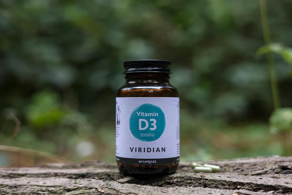 Viridian - Vitamin D3 2000iu - 60 Caps | Contributes to Normal Bones, Teeth, Muscle Function & Immunity | Vegan Form of Vitamin D | High Strength Dosage | Nutritionist Formulated Viridian - Vitamin D3 2000iu - 60 Caps | Contributes to Normal Bones, Teeth, Muscle Function & Immunity | Vegan Form of Vitamin D | High Strength Dosage | Nutritionist Formulated