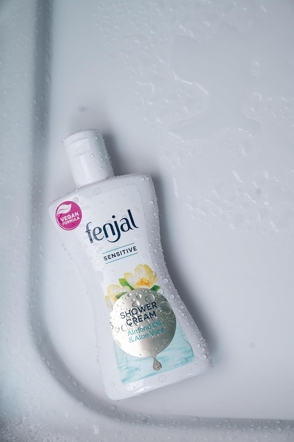 Fenjal Sensitive Body Shower Crème, Velvelty Smooth Skin, Aloe Vera, Cleanse & Condition, 200 ml