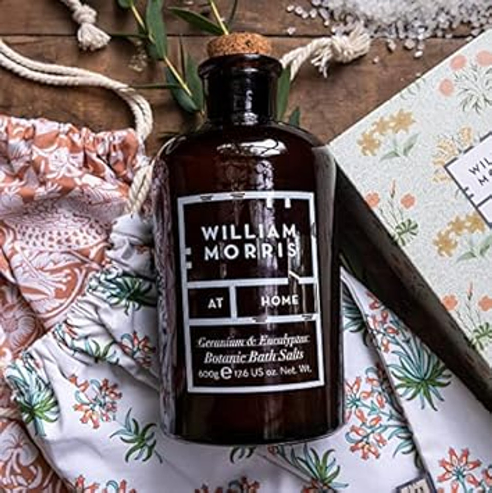 William Morris At Home Forest Bathing Moisturising Bath Foam Spa | Enriched with Vitamins A and E | Cruelty Free and Vegan Friendly | 300ml