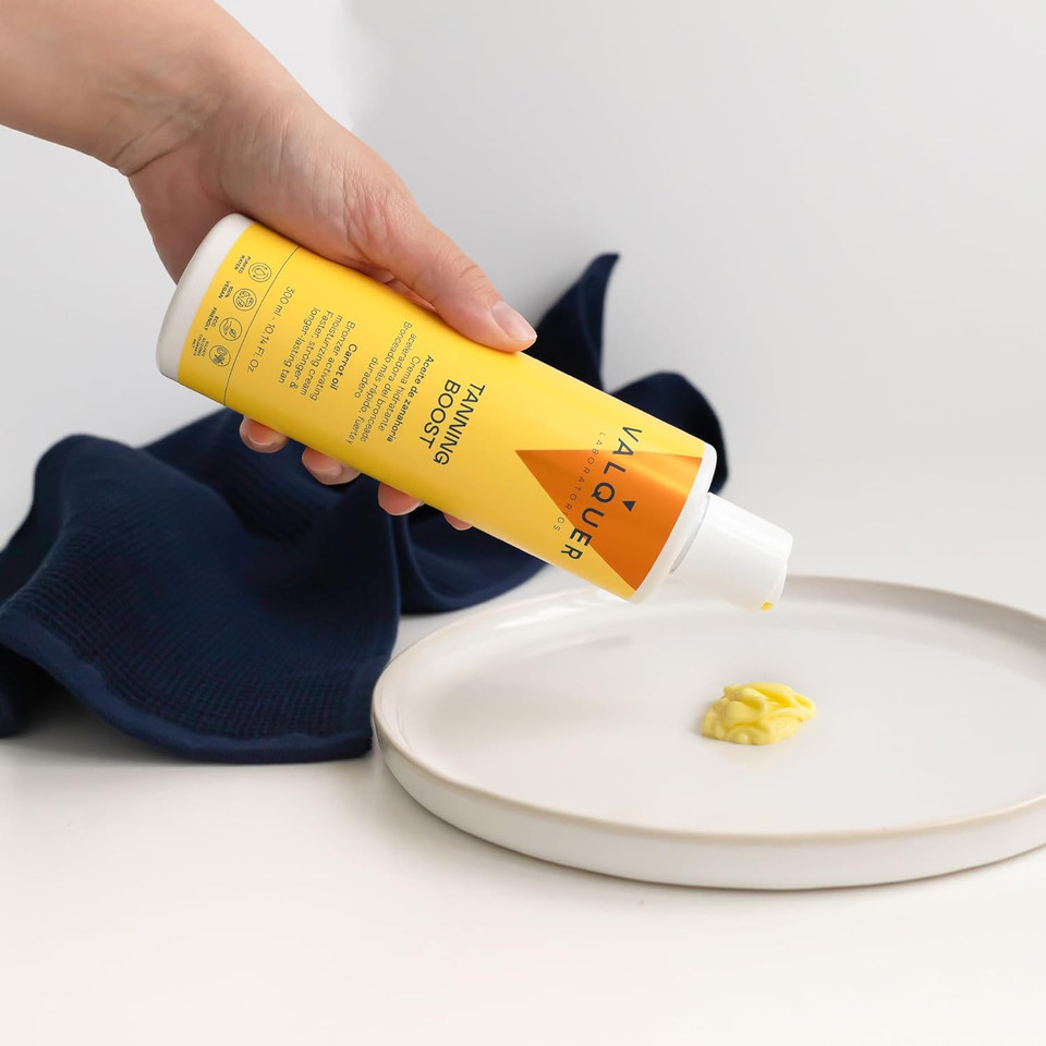 Valquer Moisturizing Cream Tanning Accelerator. No SPF. Tanning Boost. Faster and Longer-Lasting Natural Tan Enhancer - 300 ml