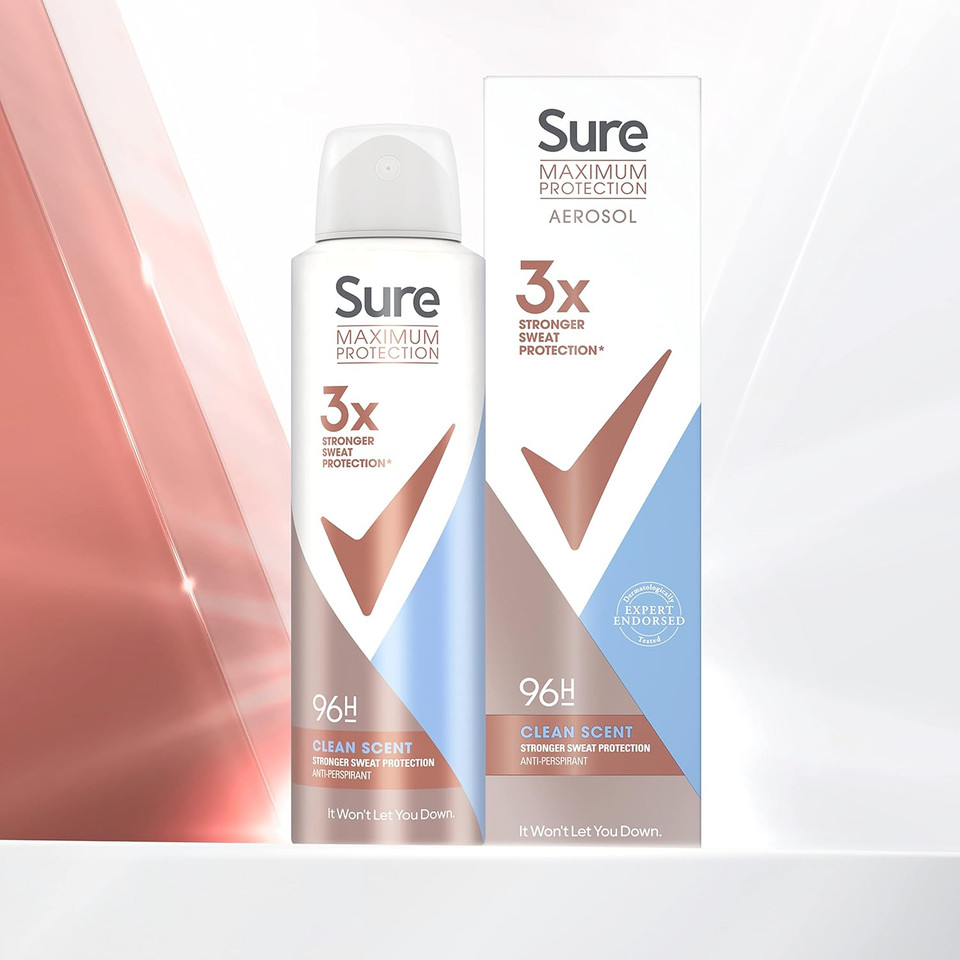 Sure Maximum Protection Clean Scent Anti-perspirant Deodorant Aerosol 96h protection anti-perspirant deodorant spray for 3x stronger* sweat protection 150 ml