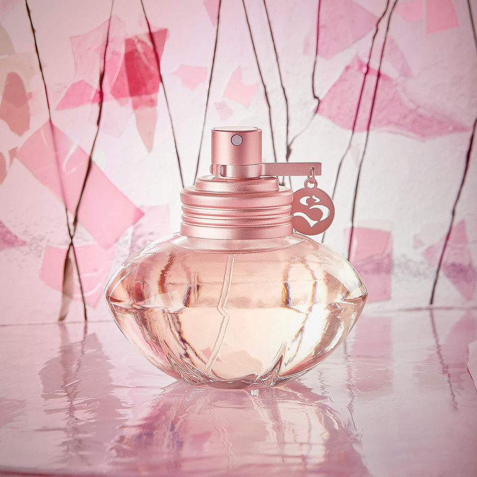 Shakira Perfumes - S by Shakira Eau Florale for Women - Long Lasting - Femenine, Romantic and Charming Fragance - Fresh and Floral Notes - Ideal for Day Wear - 50 ml Shakira Perfumes - S by Shakira Eau Florale for Women - Long Lasting - Femenine, Romantic and Charming Fragance - Fresh and Floral Notes - Ideal for Day Wear - 50 ml
