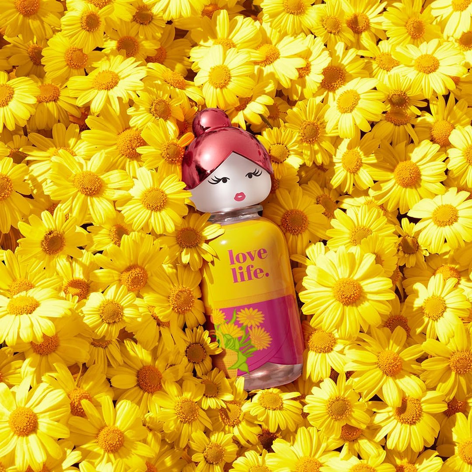 United Colors of Benetton - Sisterland Yellow Peony, Eau de Toilette for Women - Long Lasting - Fresh, Modern and Young Fragance - Floral and Fruity Notes - Ideal for Day Wear - 80 ml