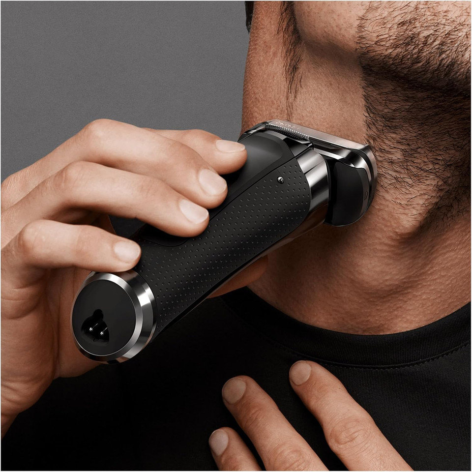 Braun Series 9 Electric Shaver 5, Electric Razor for Men With Clean & Charge Station & Leather Case, Gifts For Him, 2 Pin Bathroom Plug, 9385cc, Graphite Razor