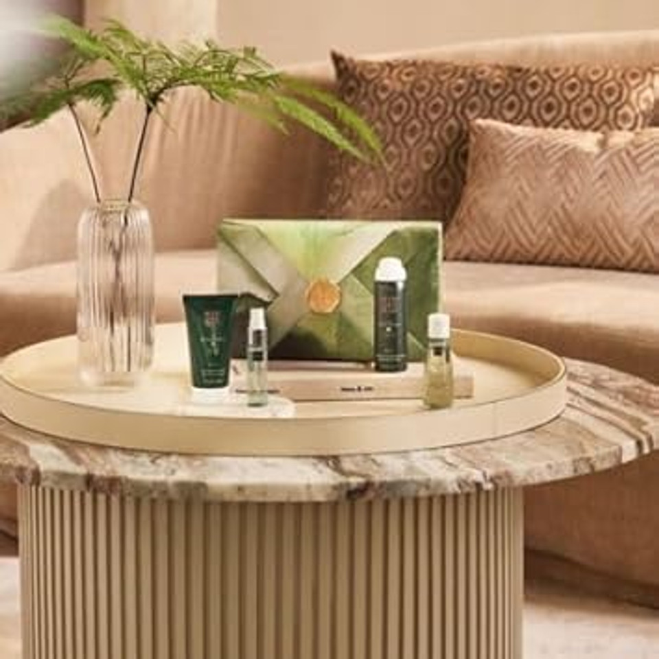 RITUALS Gift Set The Ritual of Jing S - 4 Home and Skincare Products Enriched with Lotus Flower and Jujube - Bath Gift Box with Calming and Caring Properties RITUALS Gift Set The Ritual of Jing S - 4 Home and Skincare Products Enriched with Lotus Flower and Jujube - Bath Gift Box with Calming and Caring Properties