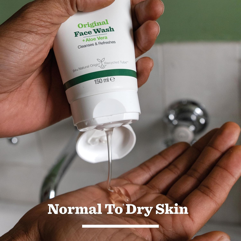 Bulldog Skincare Original Face Wash for Men, Men's Grooming, Men's Face Wash Cleanses and Helps Remove Excess Oils, 150ml