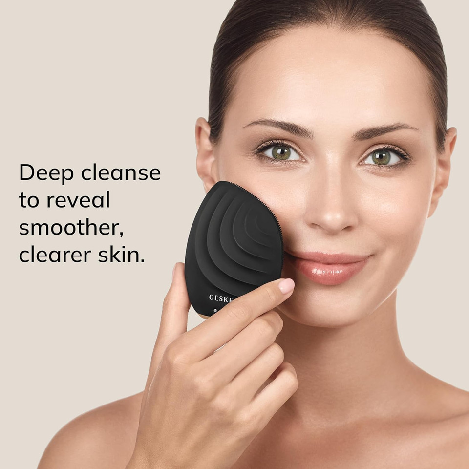 GESKE SmartAppGuided Sonic Facial Brush 5 in 1 | vibrating electric facial cleansing brush | soft silicone brush | professional facial cleanser | skin cleanser & exfoliator | face massager