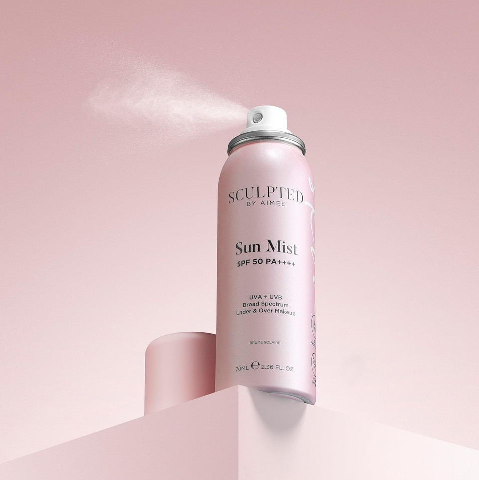 Sun Mist Body Spray with SPF 30 from Sculpted by Aimee - 200ml Invisible Body SPF 30 Spray Mist for Under and Over Makeup Hydration, Sun Protection, Refreshing the Skin with Apricot Oil and Vitamin E