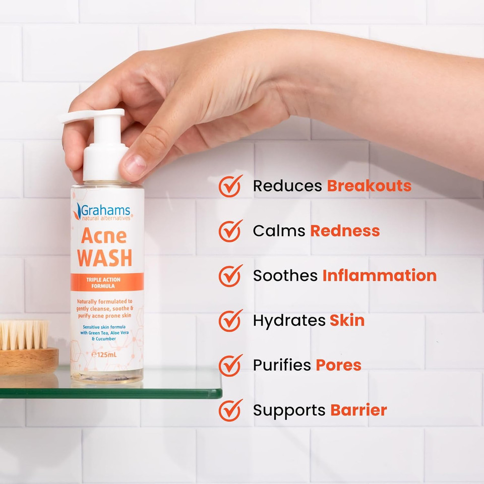 Grahams Natural Acne Face Wash - Soothing & Natural Face Wash For Acne Prone Skin - Fragrance Free Acne Spot Treatment with Aloe Vera, Cucumber & Green Tea Extract - For Sensitive Skin (125ml)
