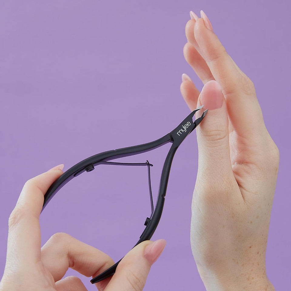 Mylee Cuticle Nippers  Professional, Sleek, Matte Black, Stainless Steel, Salon-Quality for Precision Trimming and Effective Removal of Unruly Cuticles, Hangnails and Excess Skin